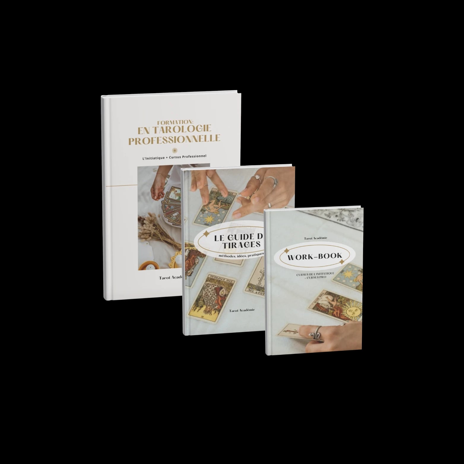 Les trois supports imprimés de la Tarot Académie : le manuel de Tarologie professionnelle, le Guide de tirages et le Work-Book.